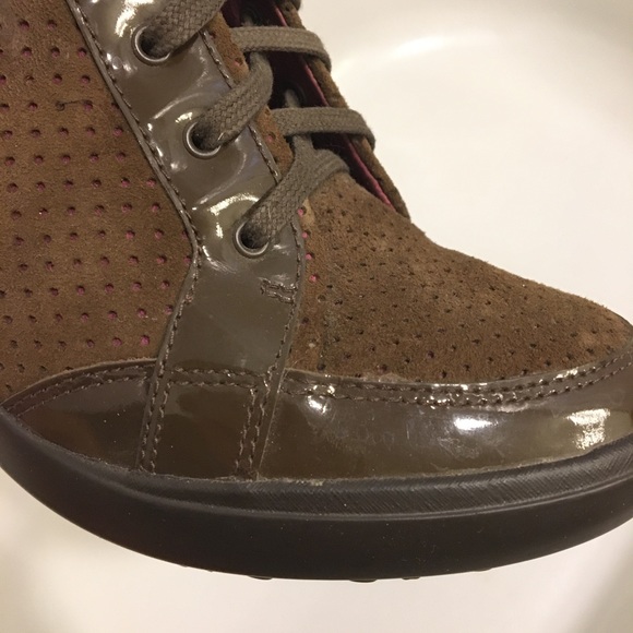 Tsubo wedge heeled sneaker booties - Picture 7 of 9